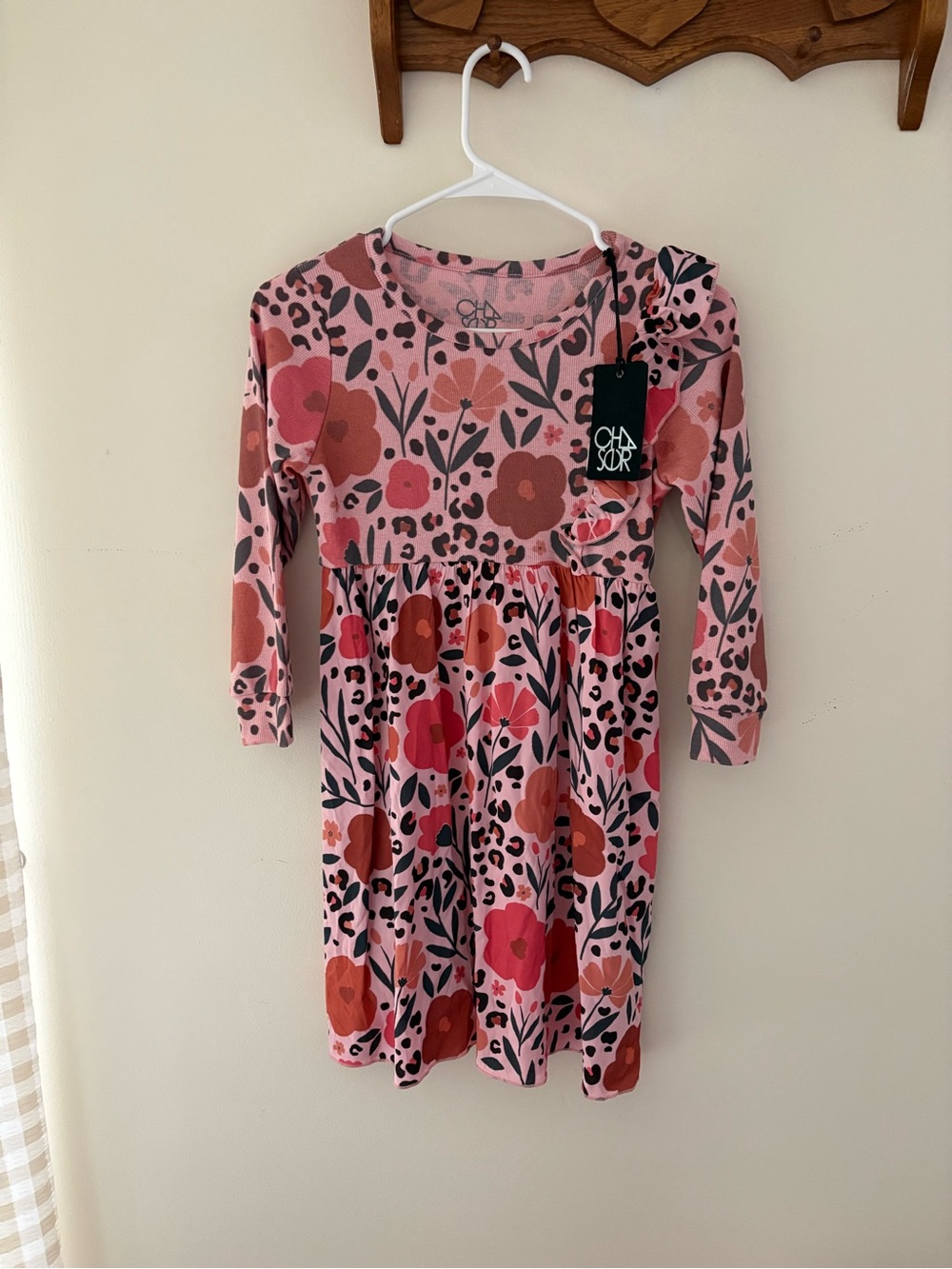 NWT Chaser Long Sleeve Ruffle Floral and Leopard Dress Size 10